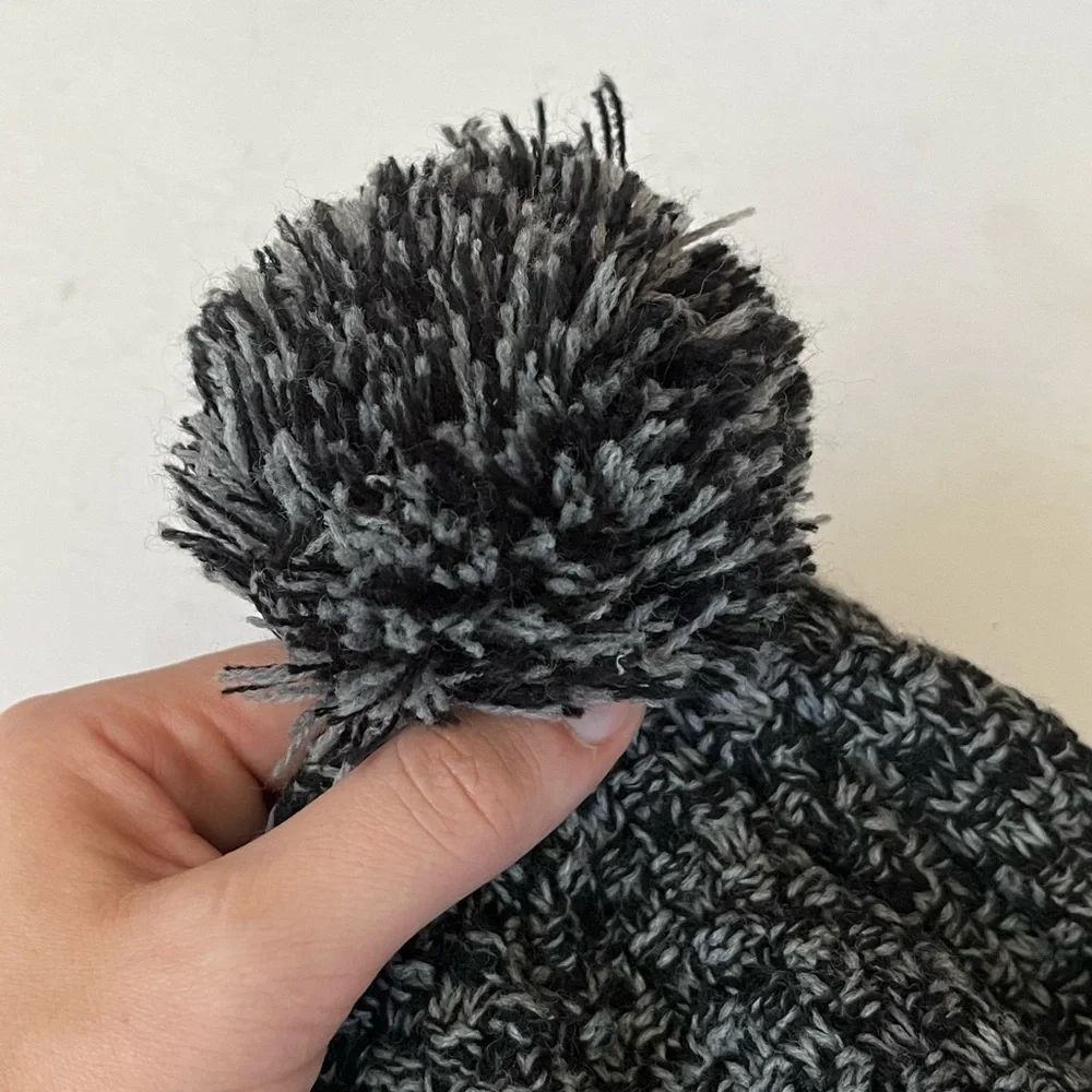 Pure Barre Black & Heather Gray Winter Pom Pom Hat Women's One Size